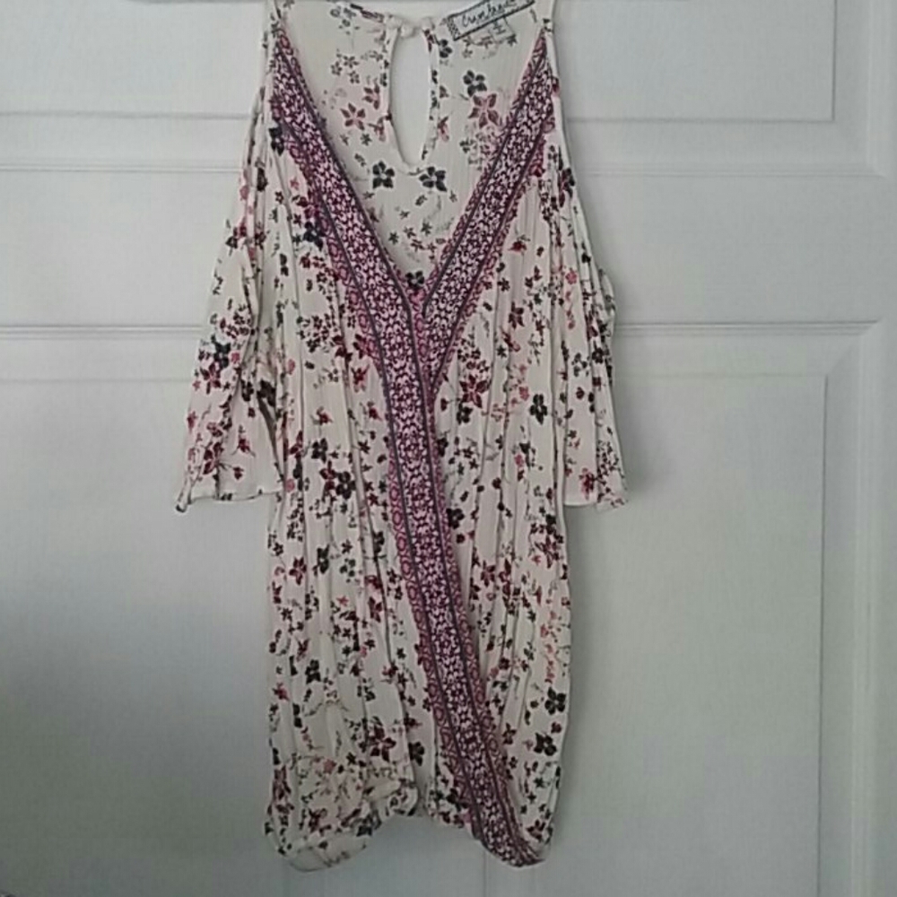 Three-Qtr Sleeve Cold-Shoulder Floral Top, NWOT